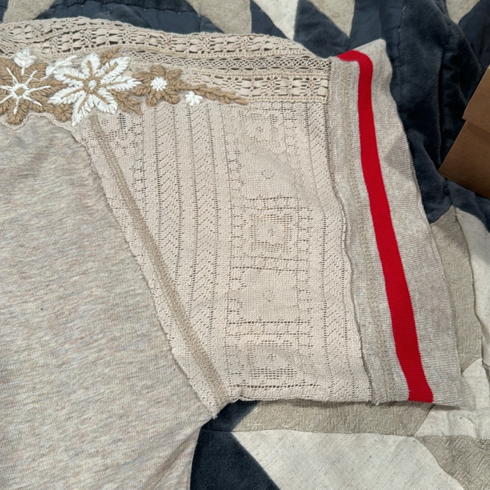 We The Free Beige and Red Short Sleeve Tee - Picture 5 of 6
